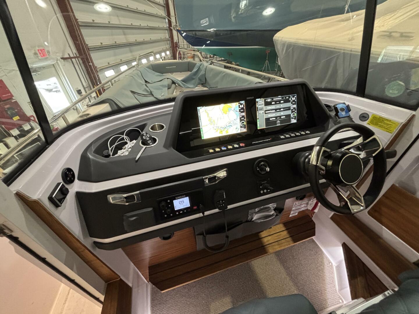 Slide: The Image of Axopar 28 CABIN 2023 - 5202238