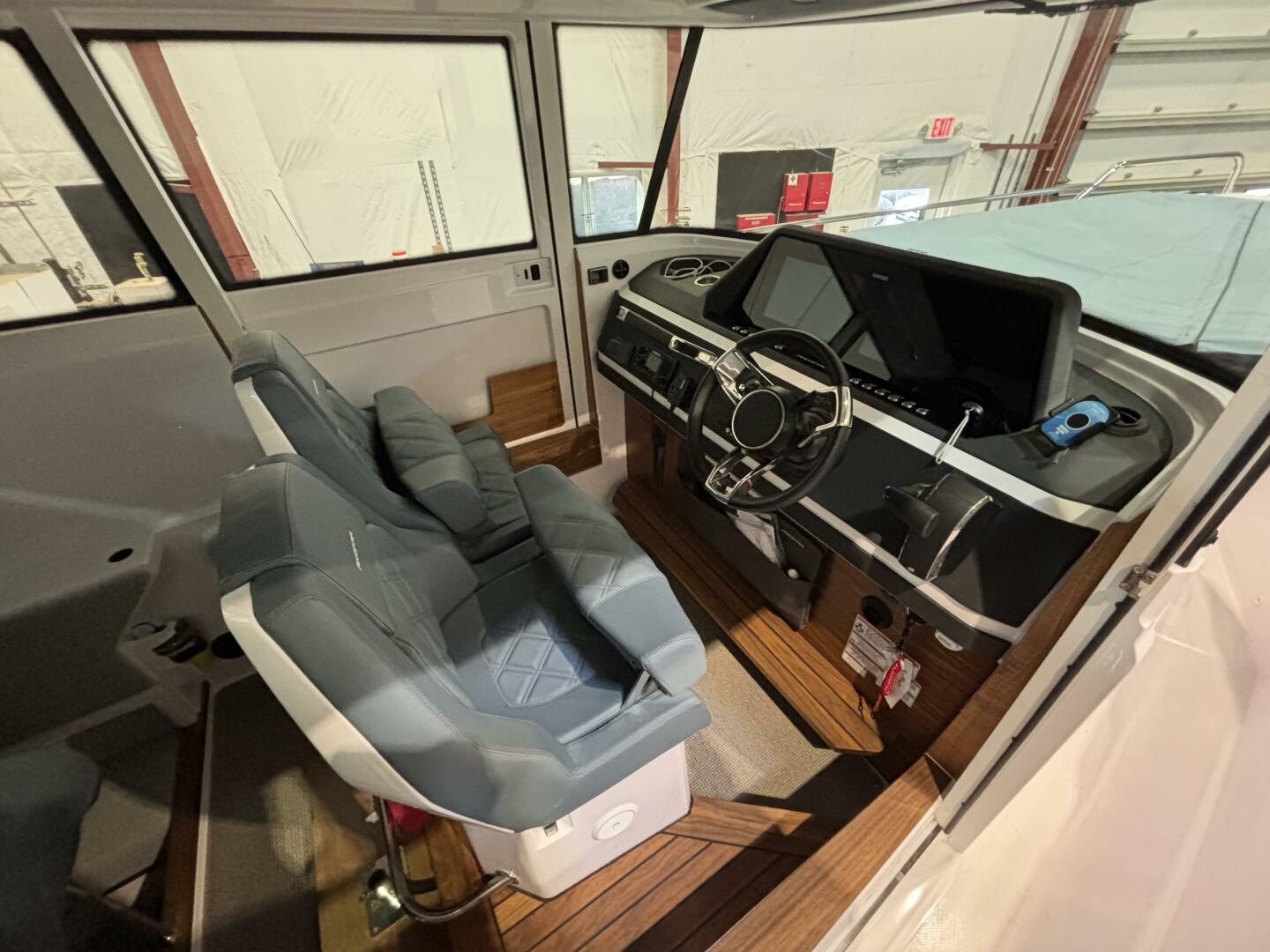 Slide: The Image of Axopar 28 CABIN 2023 - 5202256