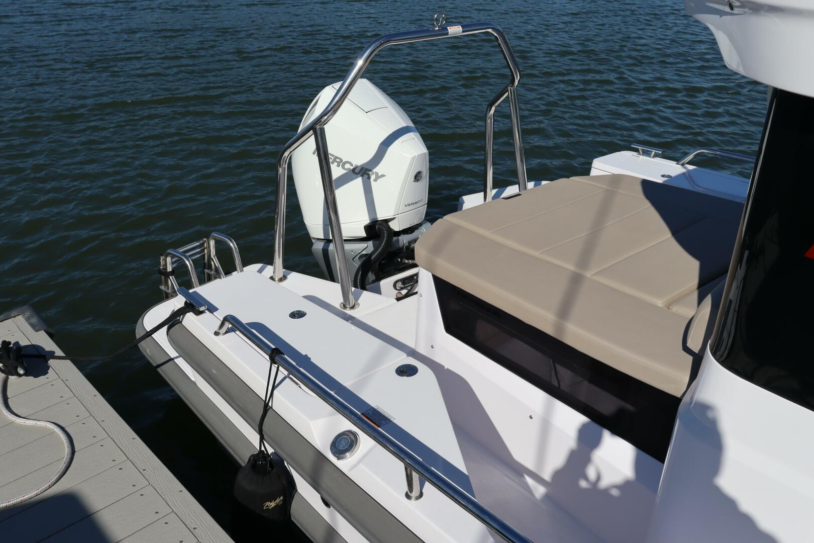 Slide: The Image of Axopar 28 CABIN 2023 - 4777938