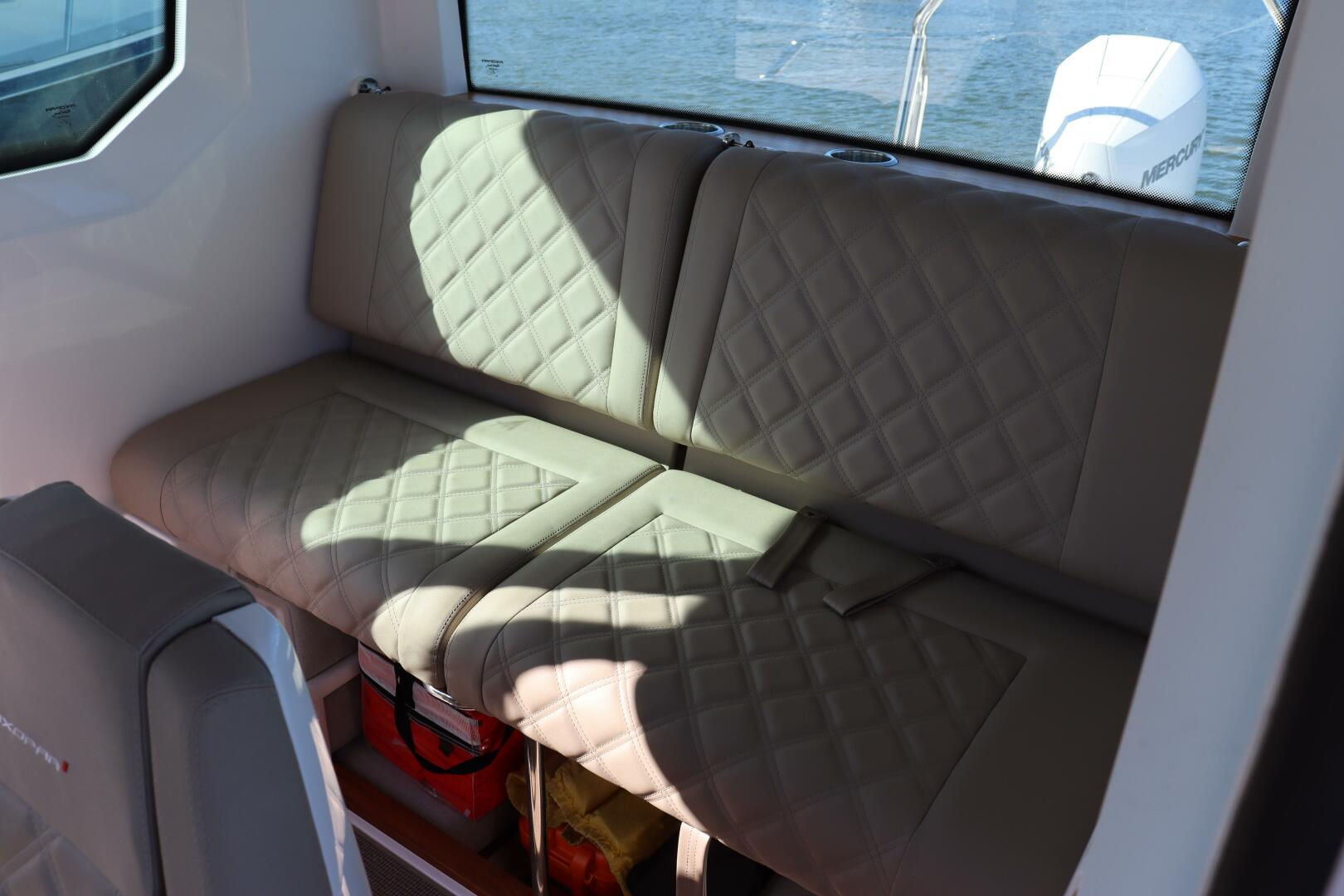 Slide: The Image of Axopar 28 CABIN 2023 - 4777943