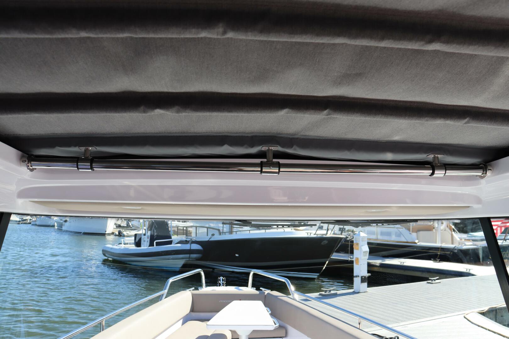 Slide: The Image of Axopar 28 CABIN 2023 - 4777949