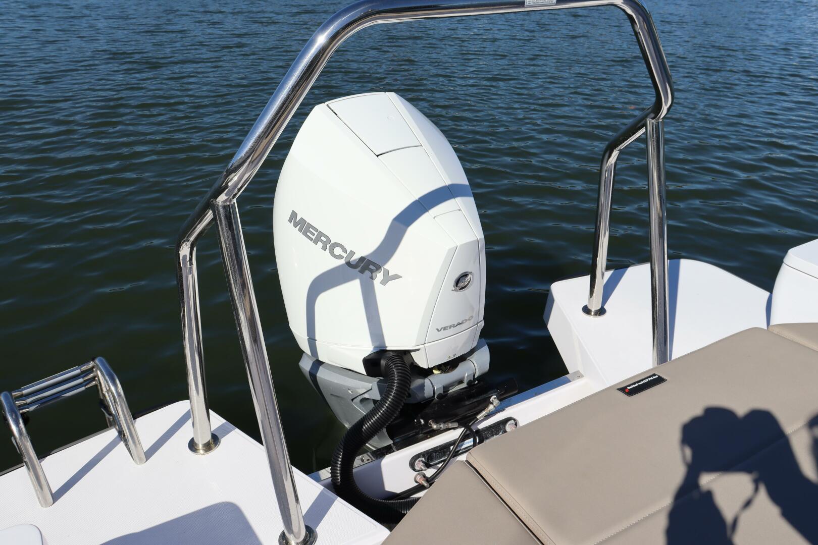 Slide: The Image of Axopar 28 CABIN 2023 - 4777956
