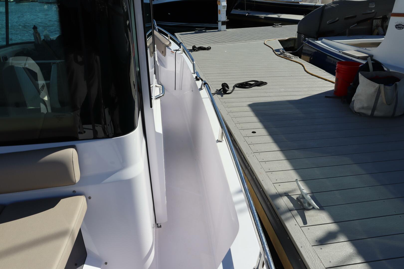 Slide: The Image of Axopar 28 CABIN 2023 - 4777960