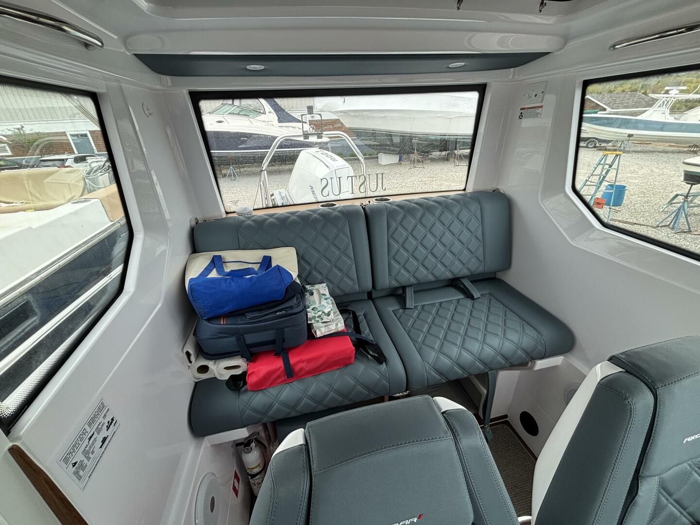 Slide: The Image of Axopar 28 CABIN 2023 - 5376595