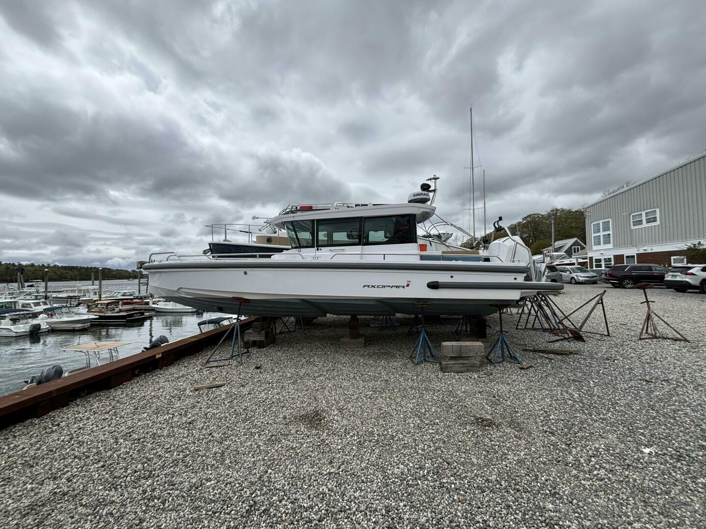 Slide: The Image of Axopar 28 CABIN 2023 - 5376606