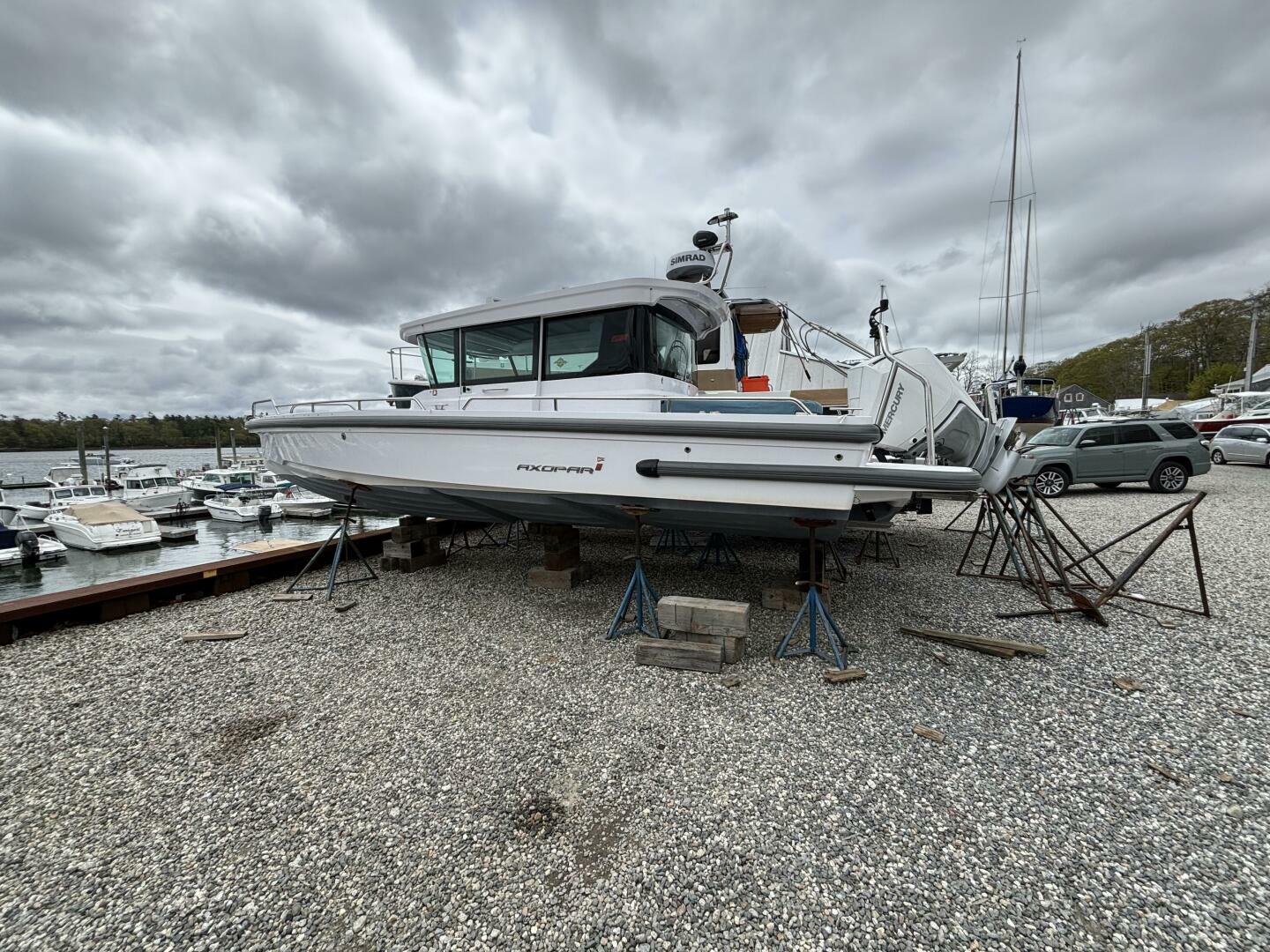 Slide: The Image of Axopar 28 CABIN 2023 - 5376609