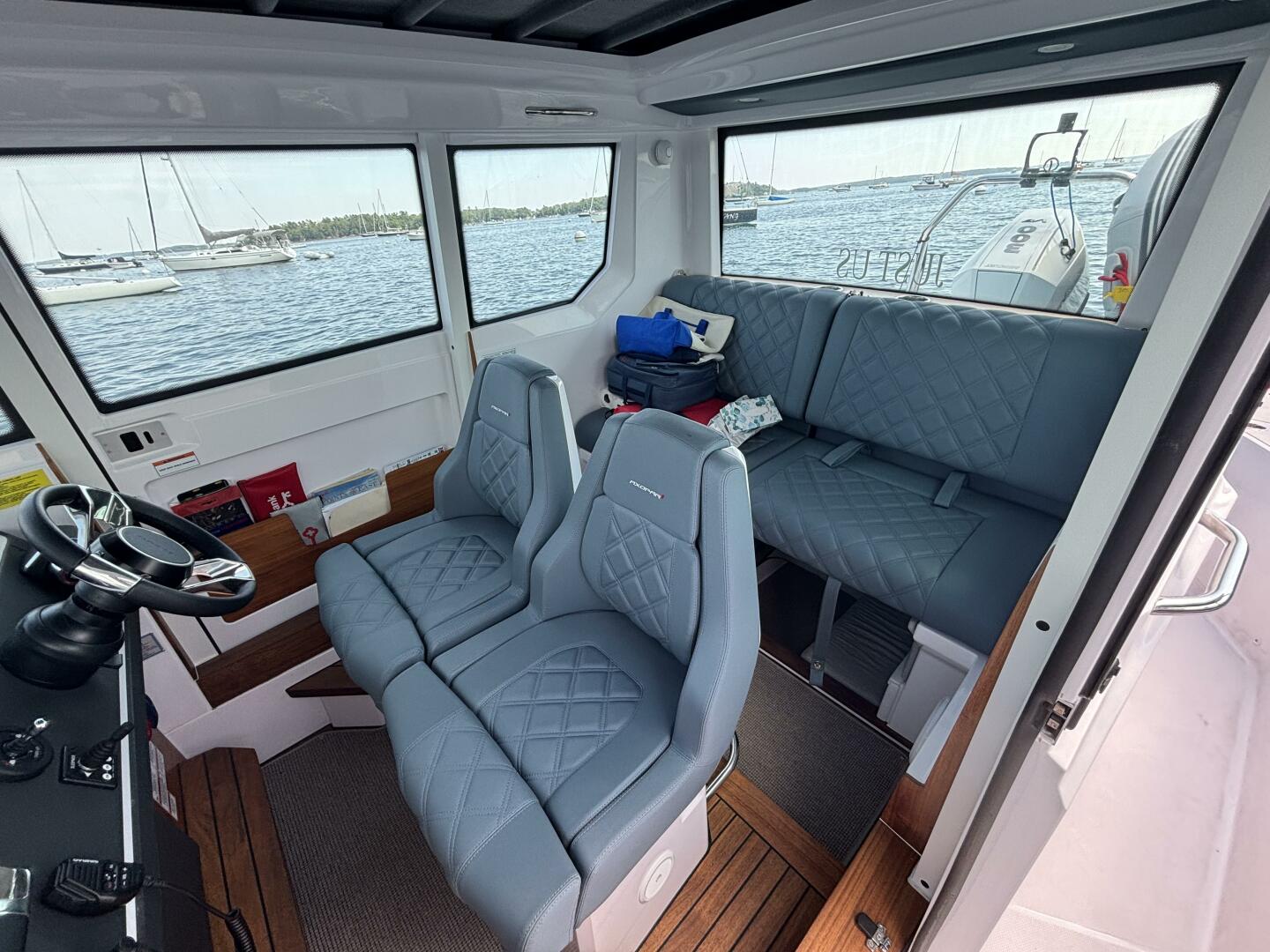 Slide: The Image of Axopar 28 CABIN 2023 - 5423808