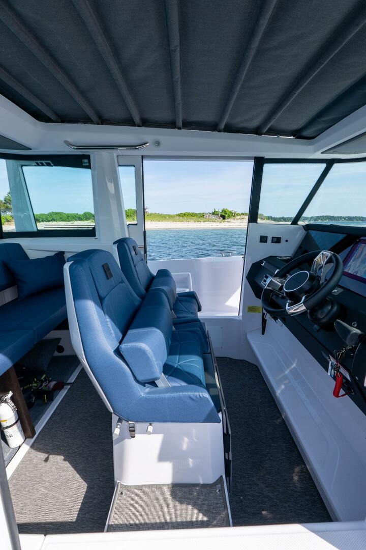 Slide: The Image of Axopar 29 Cross Cabin 2025 - 5399712