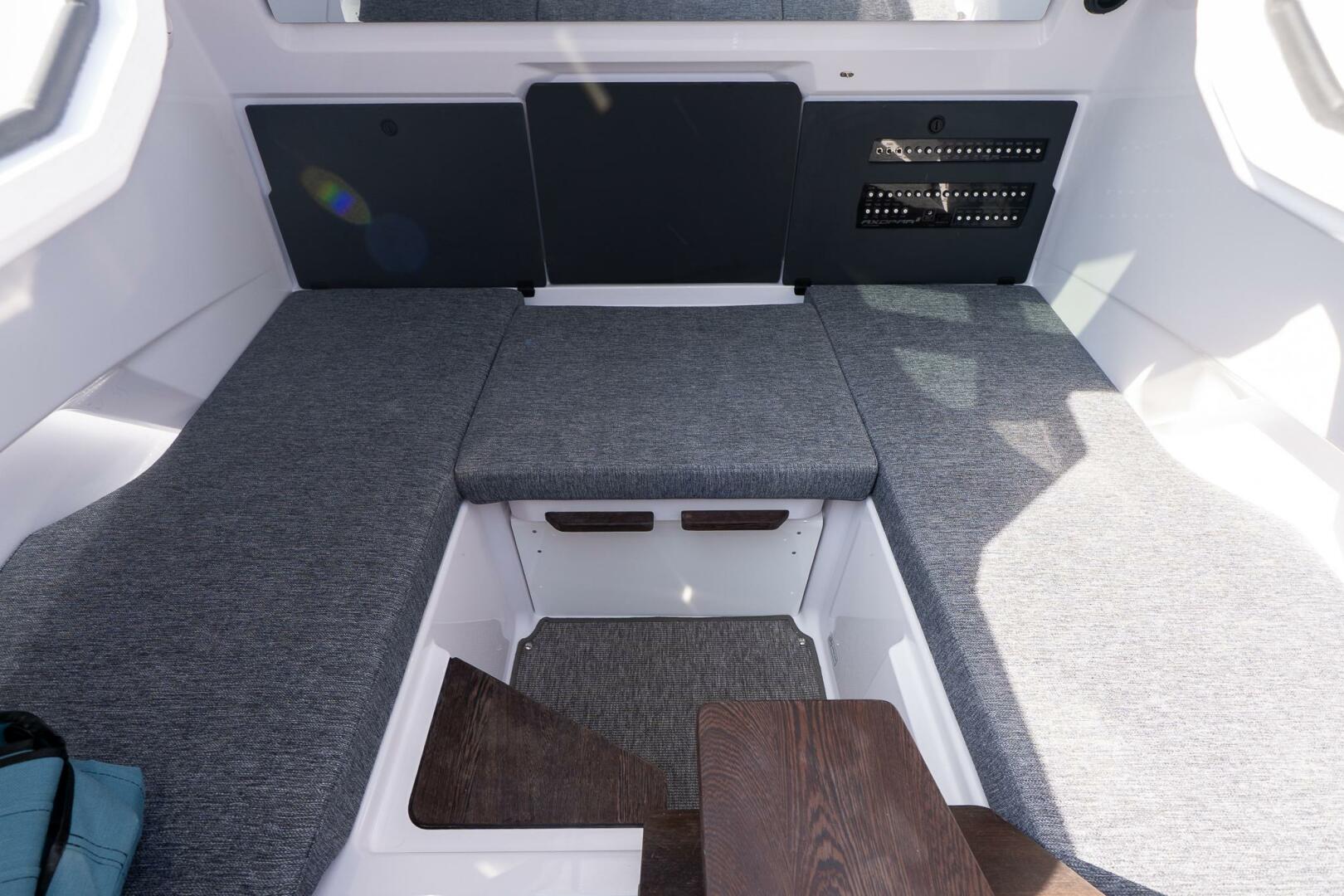 Slide: The Image of Axopar 29 Cross Cabin 2025 - 5399707