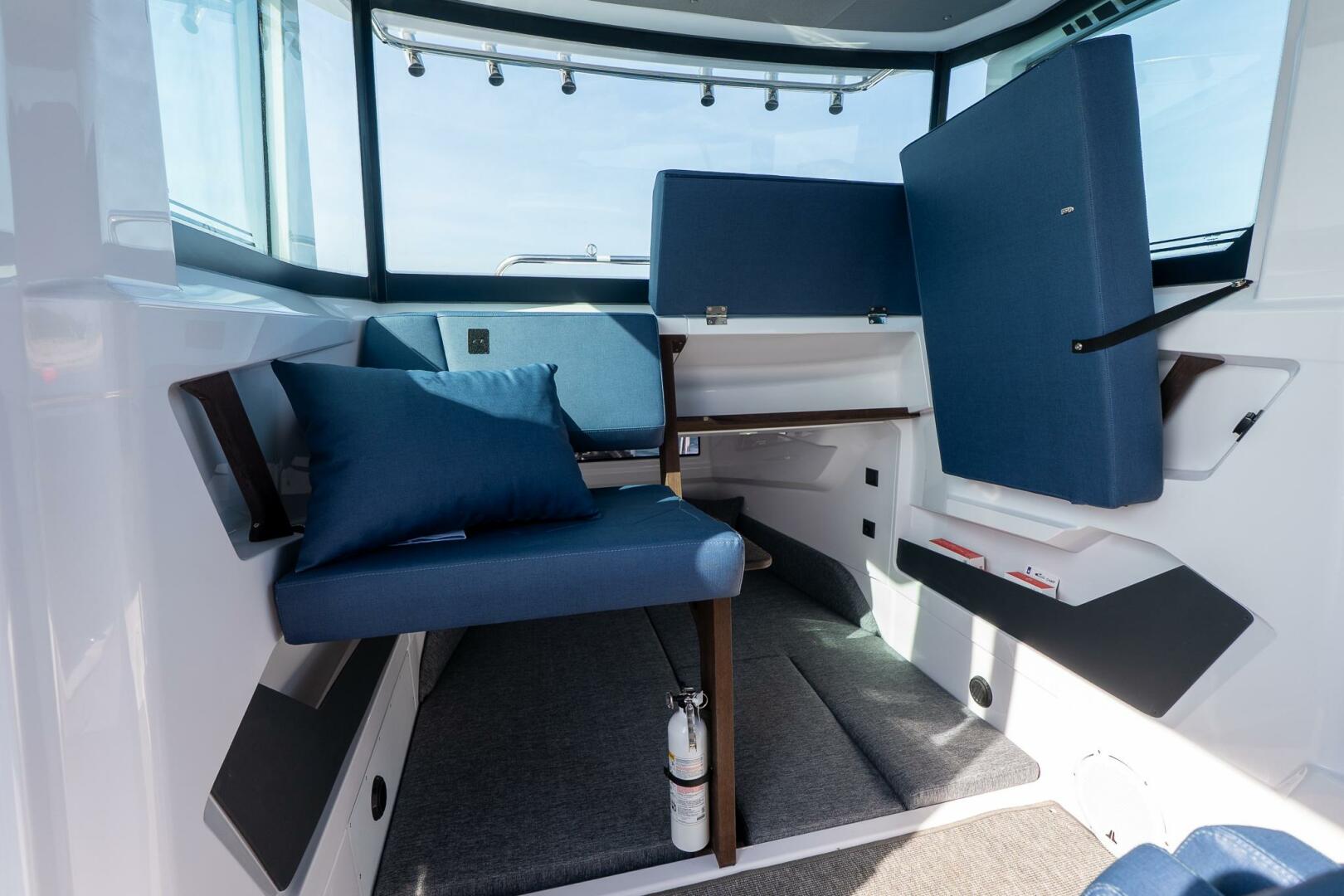 Slide: The Image of Axopar 29 Cross Cabin 2025 - 5399726