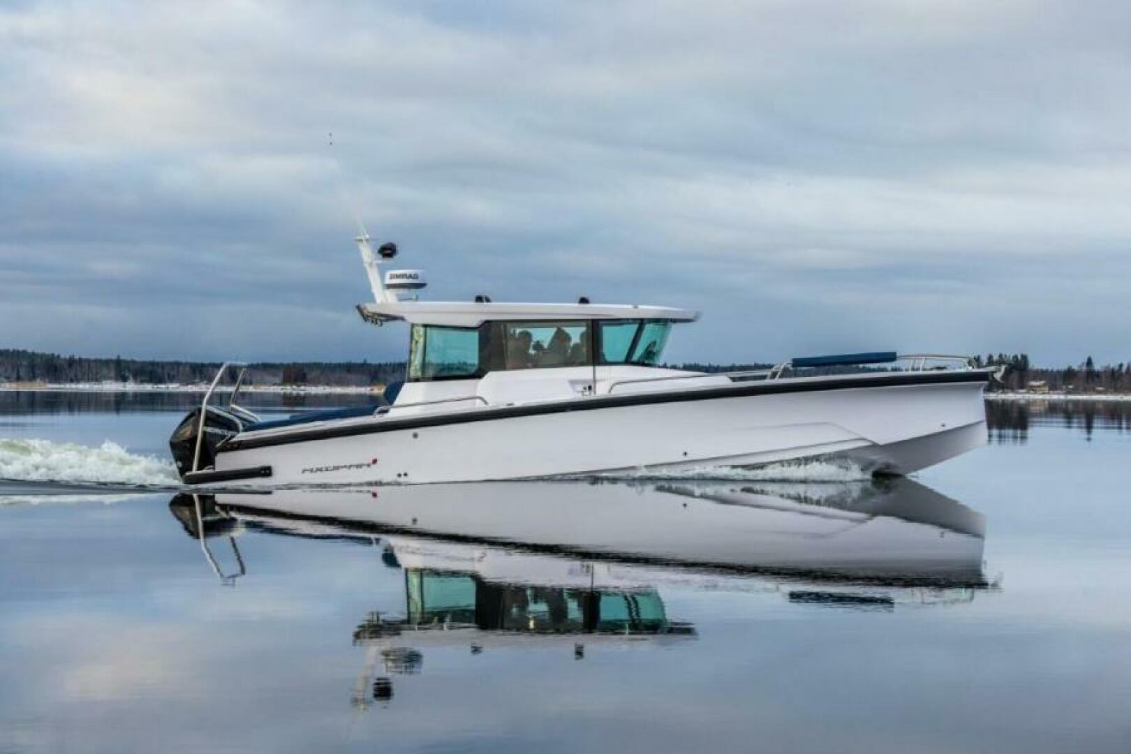 Slide: The Image of Axopar 29 XC Cross Cabin 2026 - 5363980