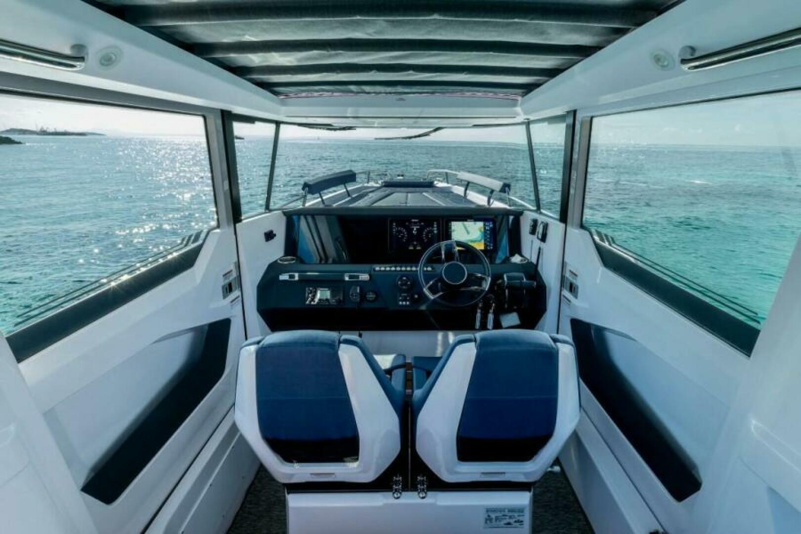 Slide: The Image of Axopar 29 XC Cross Cabin 2026 - 5363983