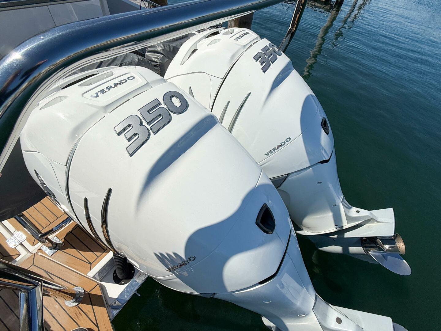 Slide: The Image of Axopar 37 Cabin 2019 - 5327231