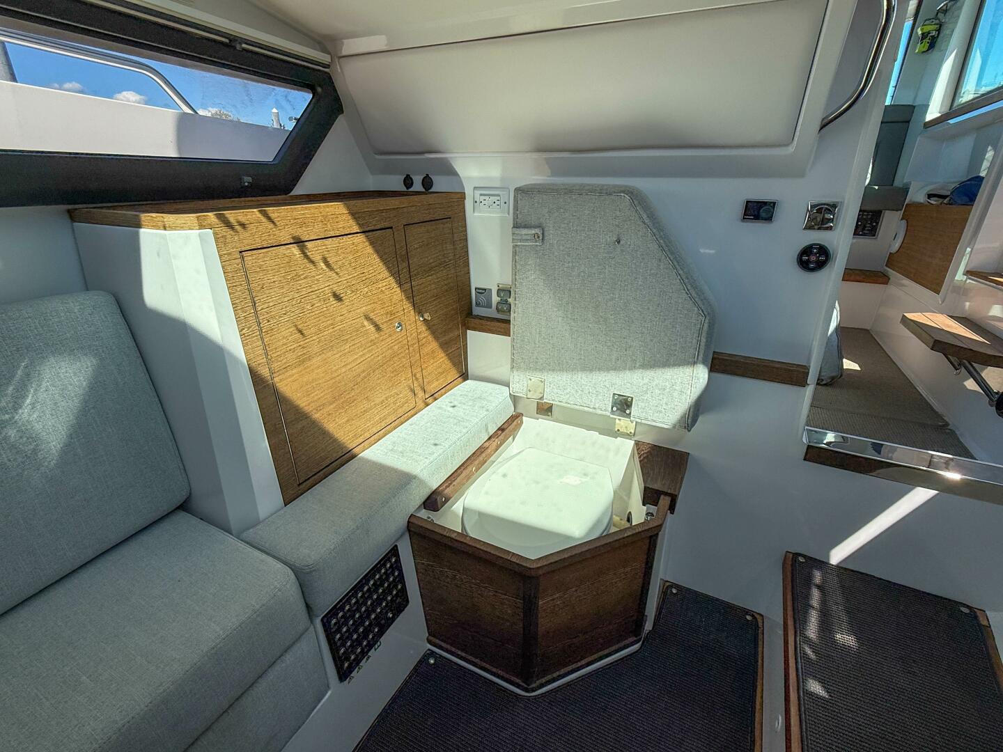 Slide: The Image of Axopar 37 Cabin 2019 - 5327220