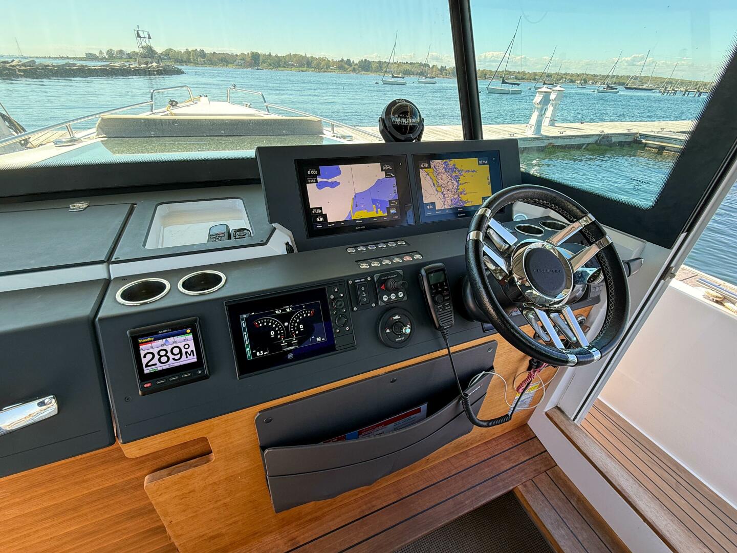 Slide: The Image of Axopar 37 Cabin 2019 - 5327223