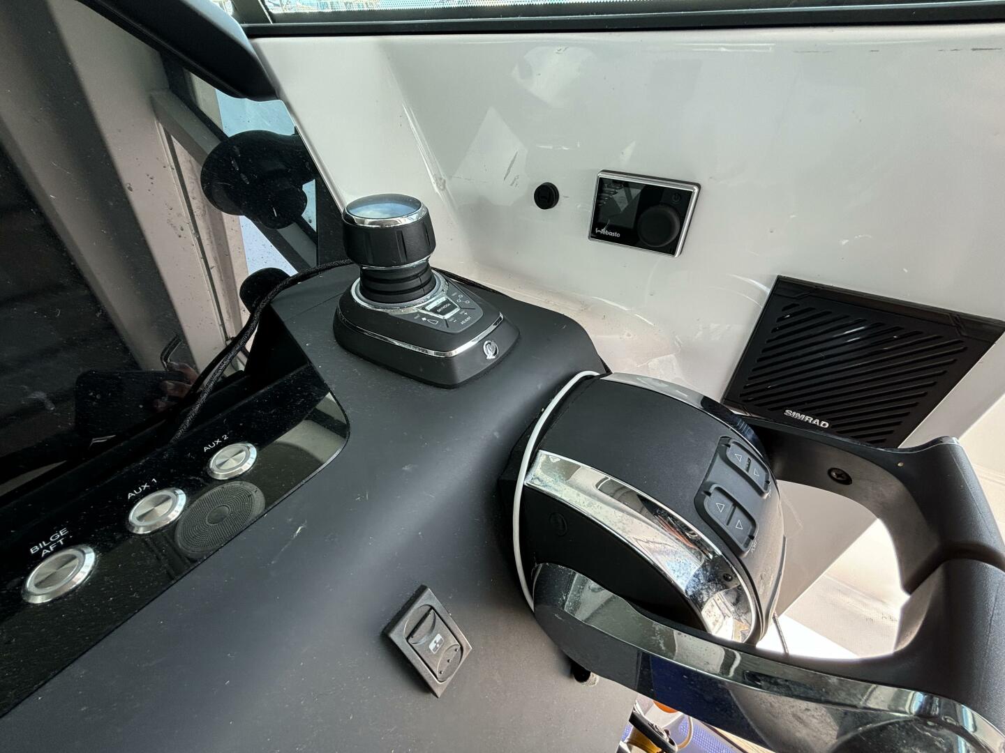 Slide: The Image of Axopar 37 Cross Cabin 2021 - 25