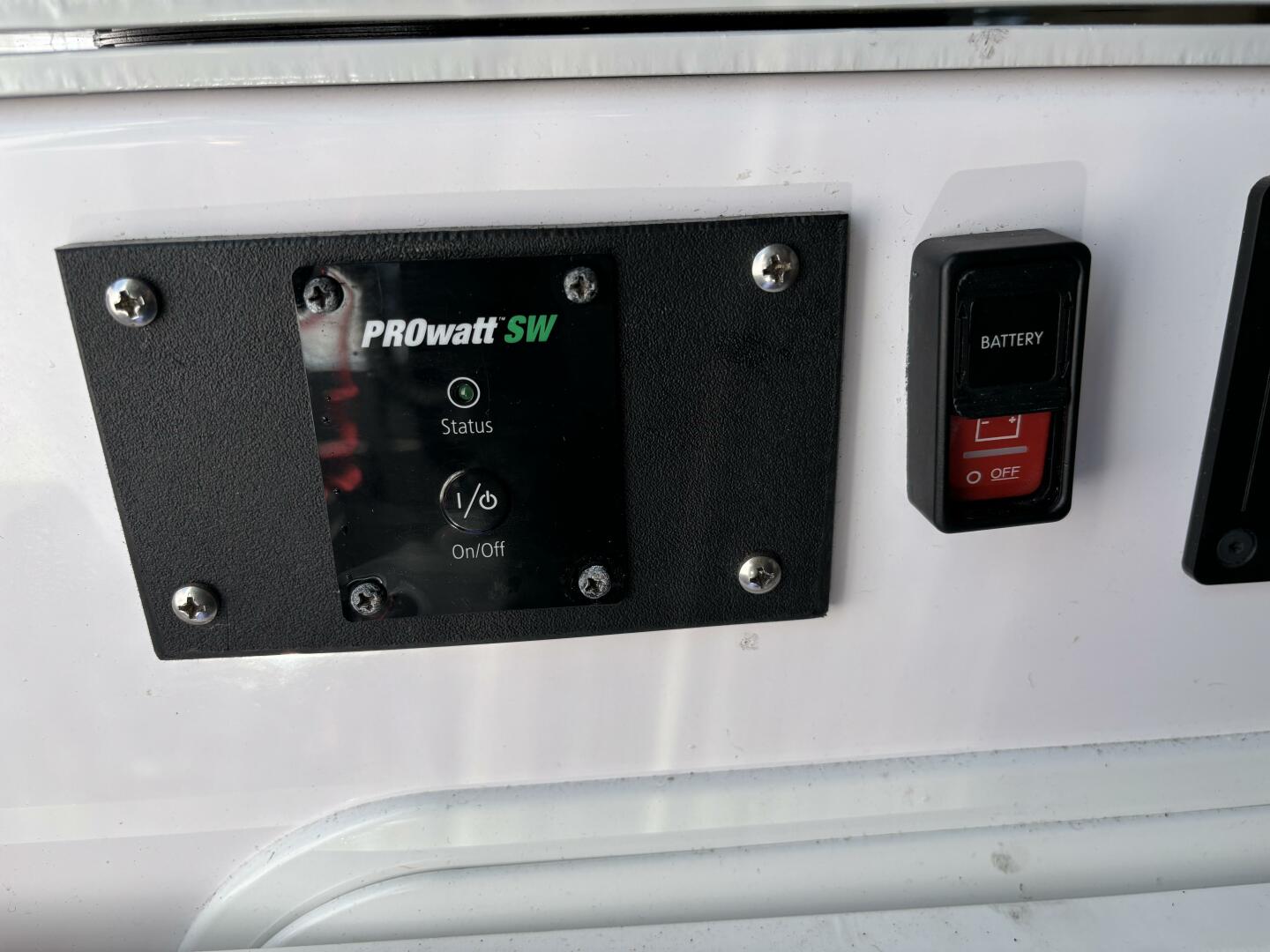Slide: The Image of Axopar 37 Cross Cabin 2021 - 35