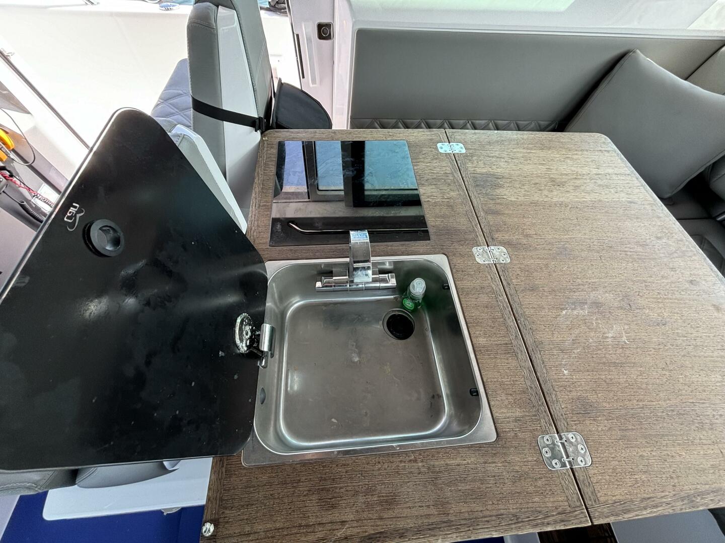 Slide: The Image of Axopar 37 Cross Cabin 2021 - 37