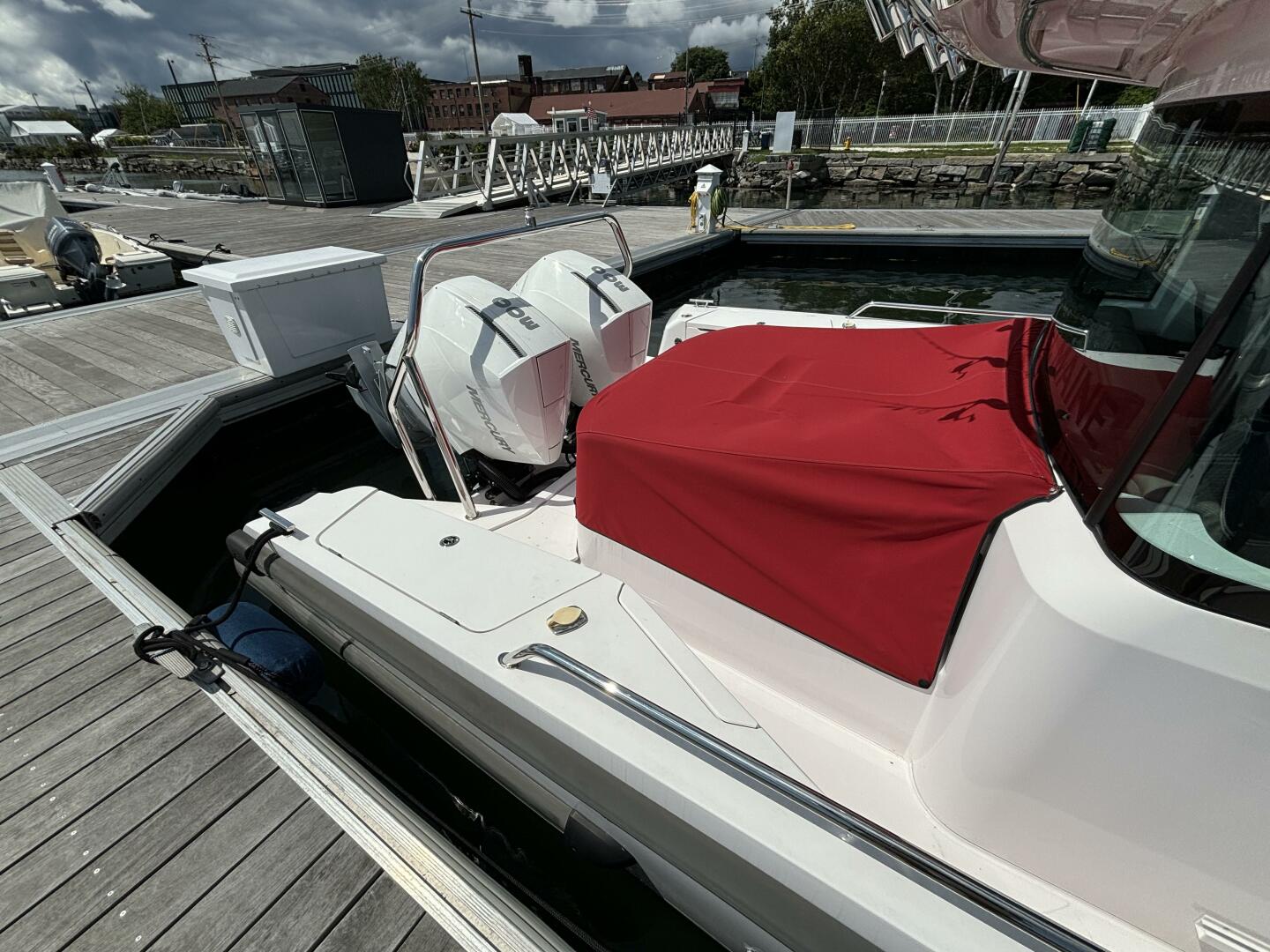 Slide: The Image of Axopar 37 Cross Cabin 2021 - 4