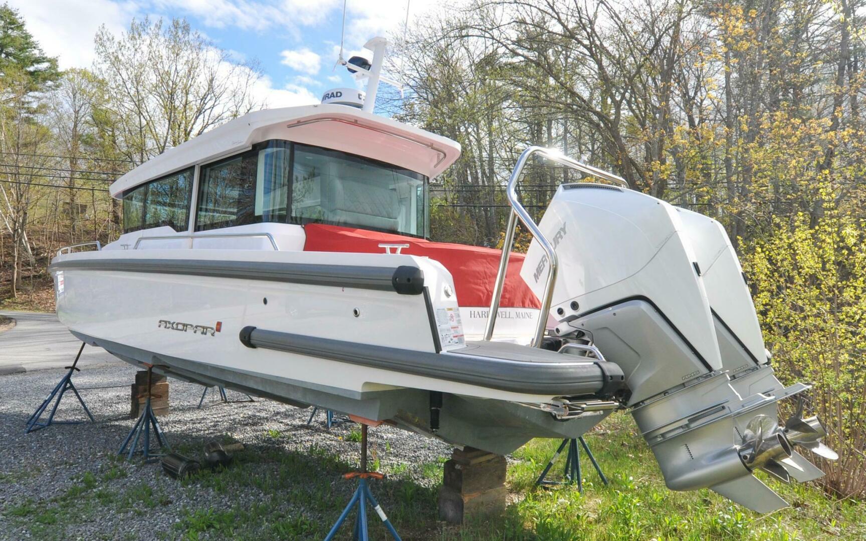 Slide: The Image of Axopar 37 Cross Cabin 2021 - 5279716