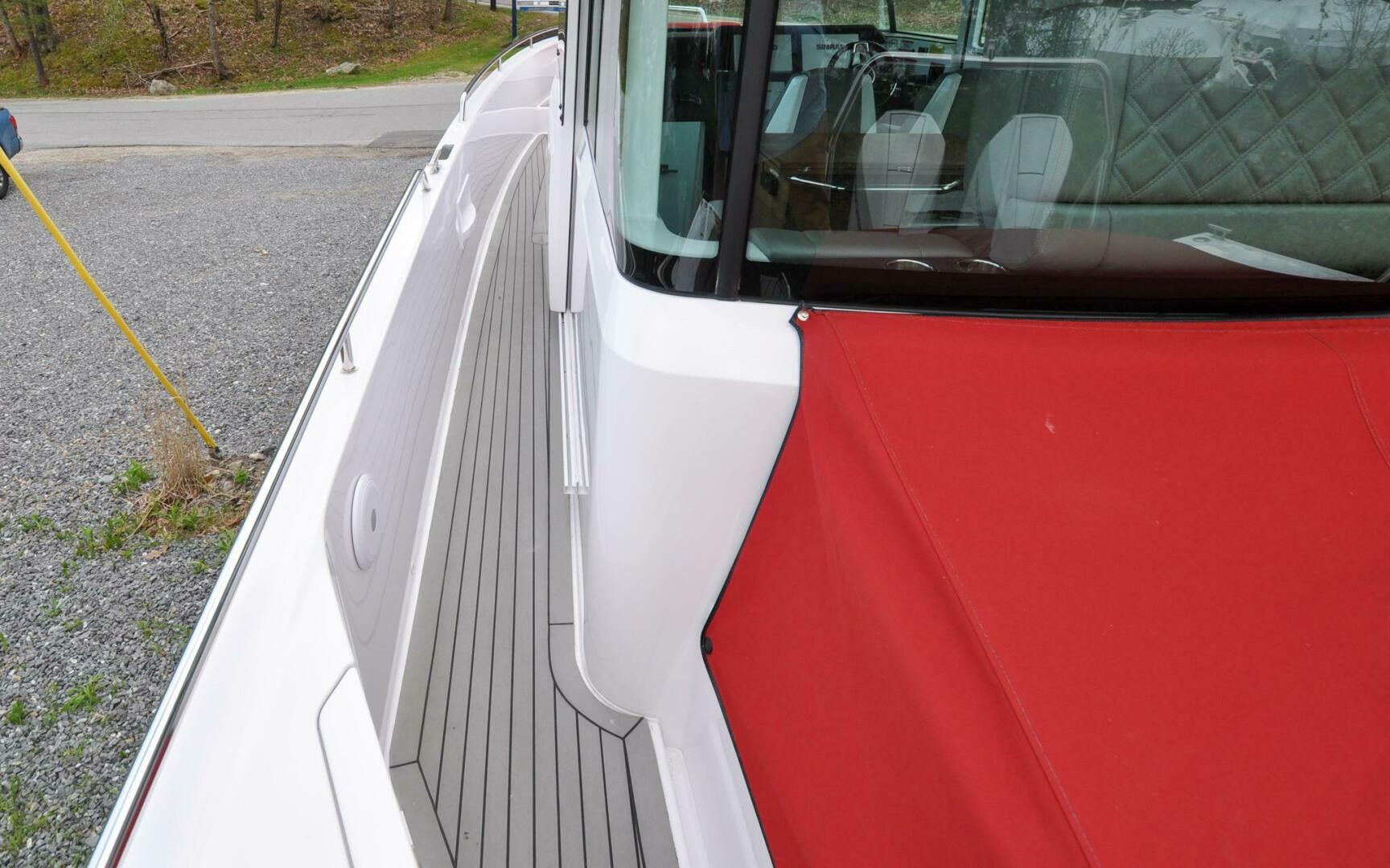 Slide: The Image of Axopar 37 Cross Cabin 2021 - 5279726