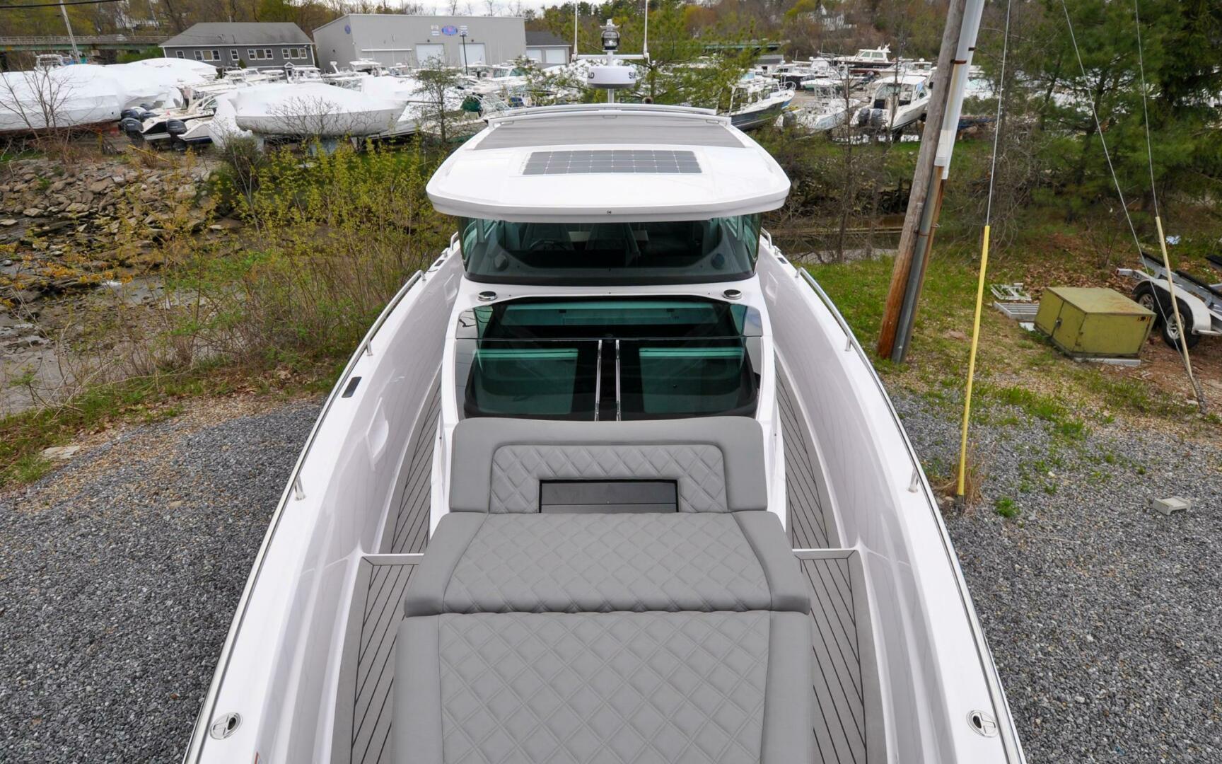 Slide: The Image of Axopar 37 Cross Cabin 2021 - 5279733