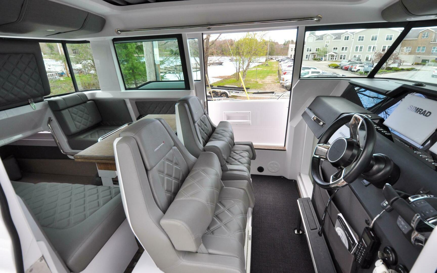 Slide: The Image of Axopar 37 Cross Cabin 2021 - 5279735