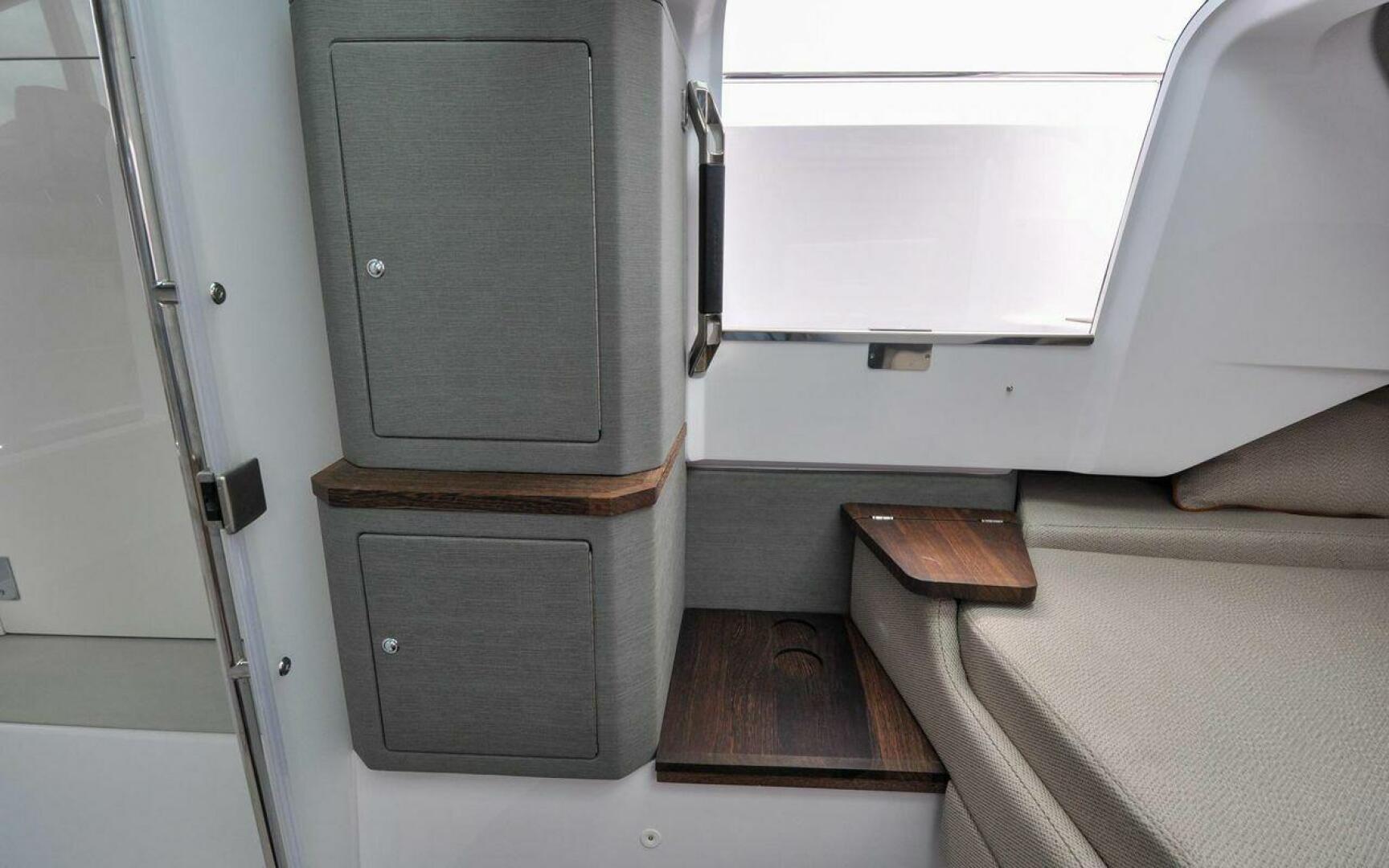 Slide: The Image of Axopar 37 Cross Cabin 2021 - 5279749