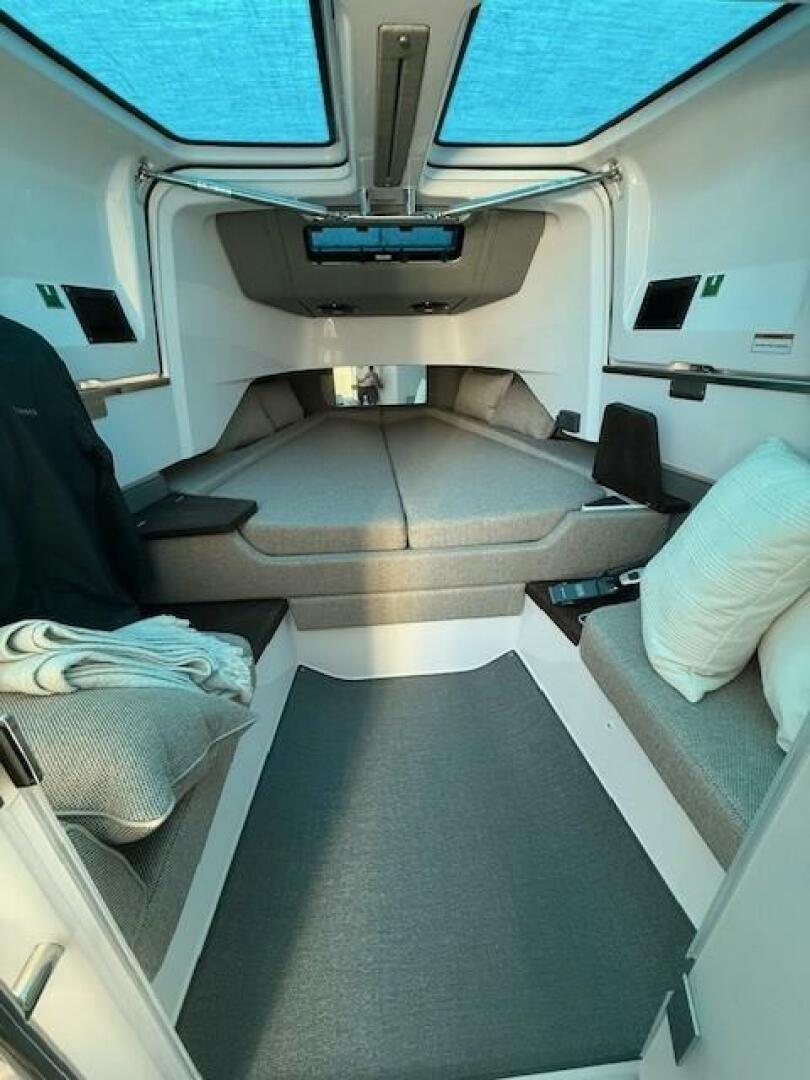 Slide: The Image of Axopar 37 Cross Cabin 2023 - 5532394