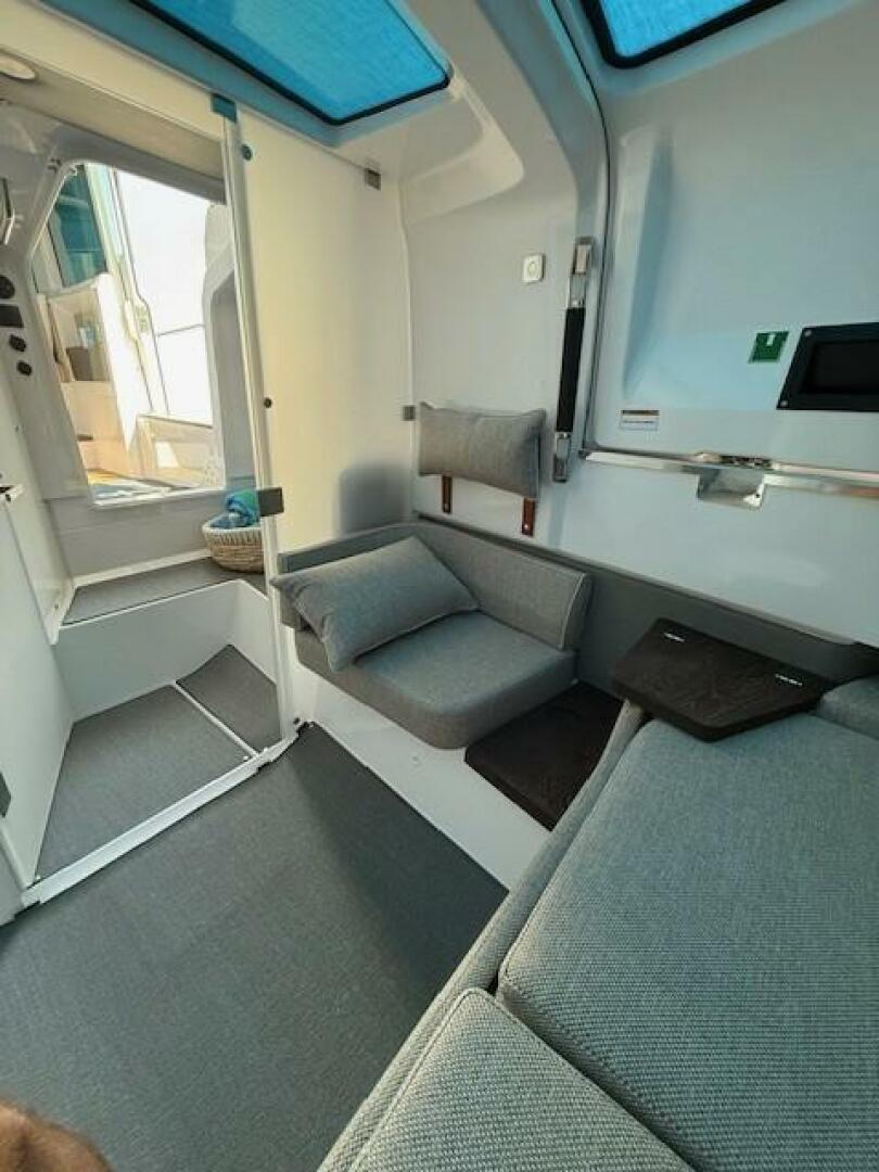 Slide: The Image of Axopar 37 Cross Cabin 2023 - 5532407
