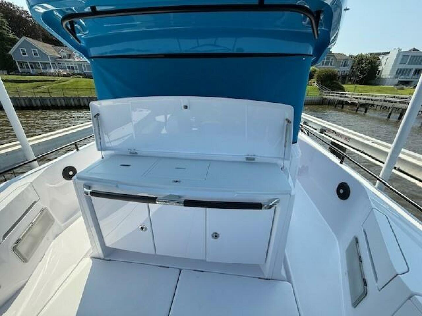 Slide: The Image of Axopar 37 Cross Cabin 2023 - 5532391