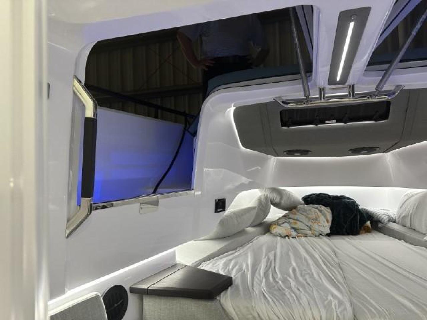 Slide: The Image of Axopar 37 XC CROSS CABIN 2023 - 3584200