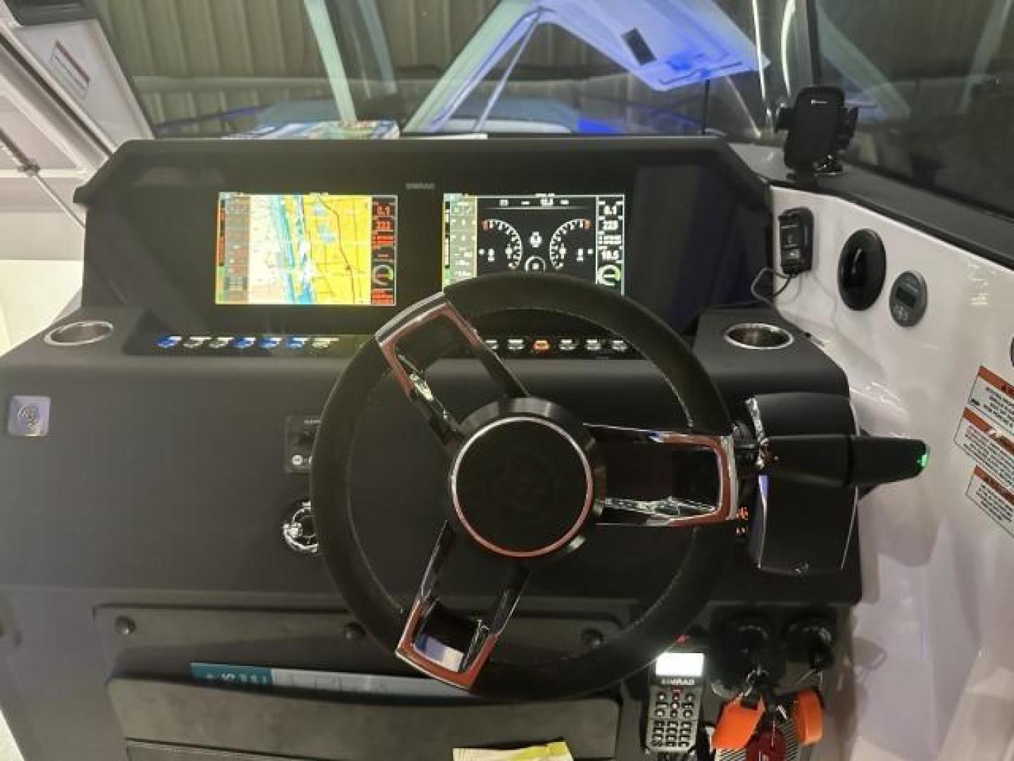 Slide: The Image of Axopar 37 XC CROSS CABIN 2023 - 3584204
