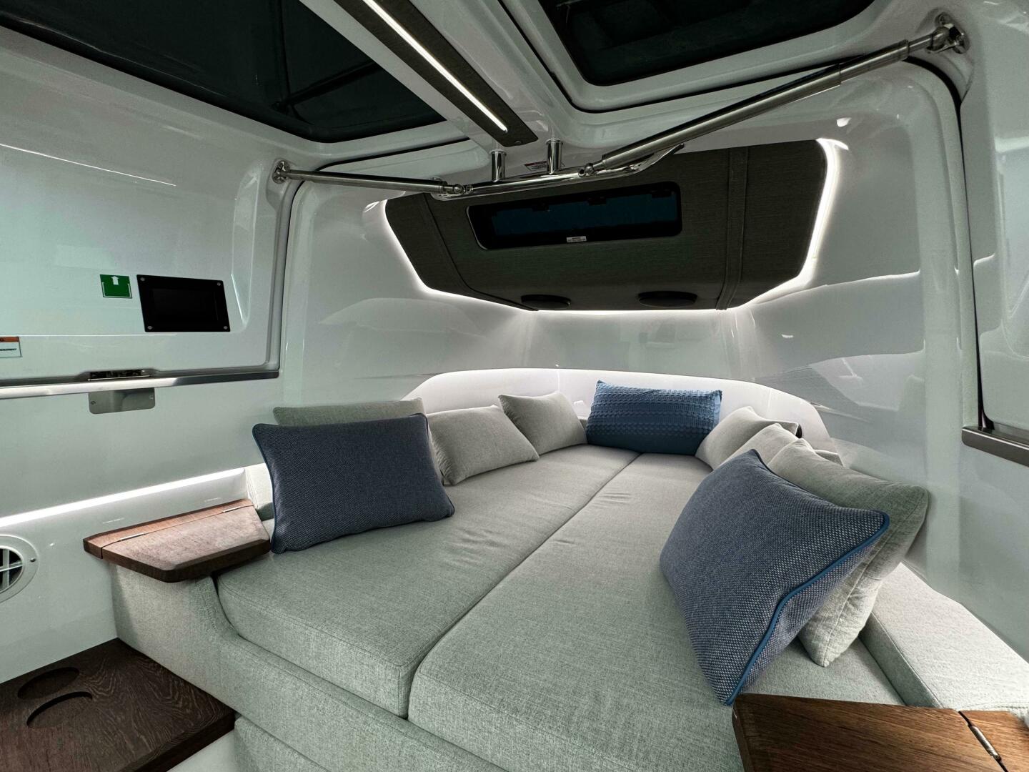Slide: The Image of Axopar 37 XC Cross Cabin 2024 - 5532445