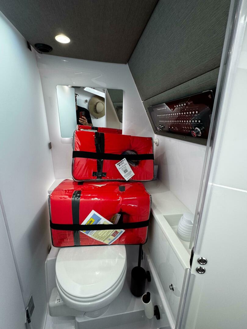 Slide: The Image of Axopar 37 XC Cross Cabin 2024 - 5532447