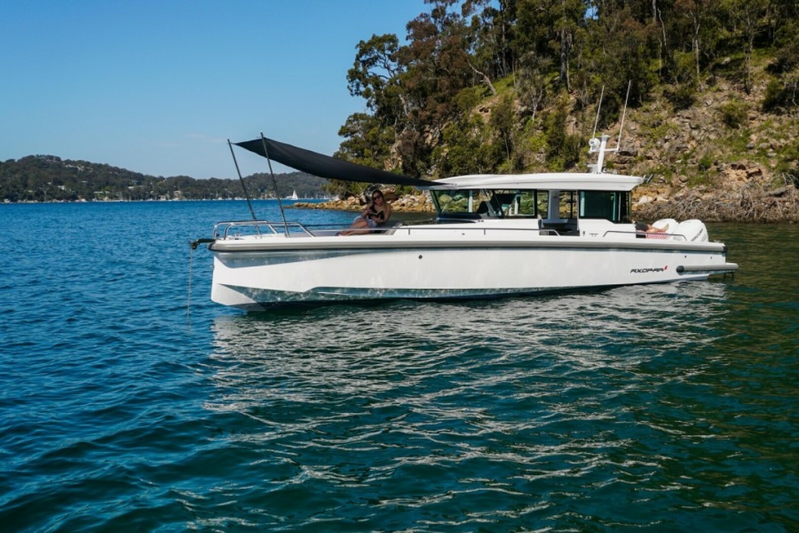 Slide: The Image of Axopar 37 XC CROSS CABIN 2026 - 5364510