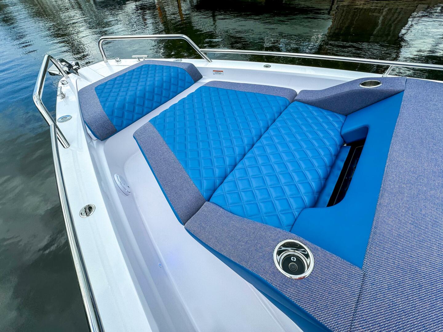 Slide: The Image of Axopar 37XC CROSS CABIN BRABUS Trim 2024 - 5216307