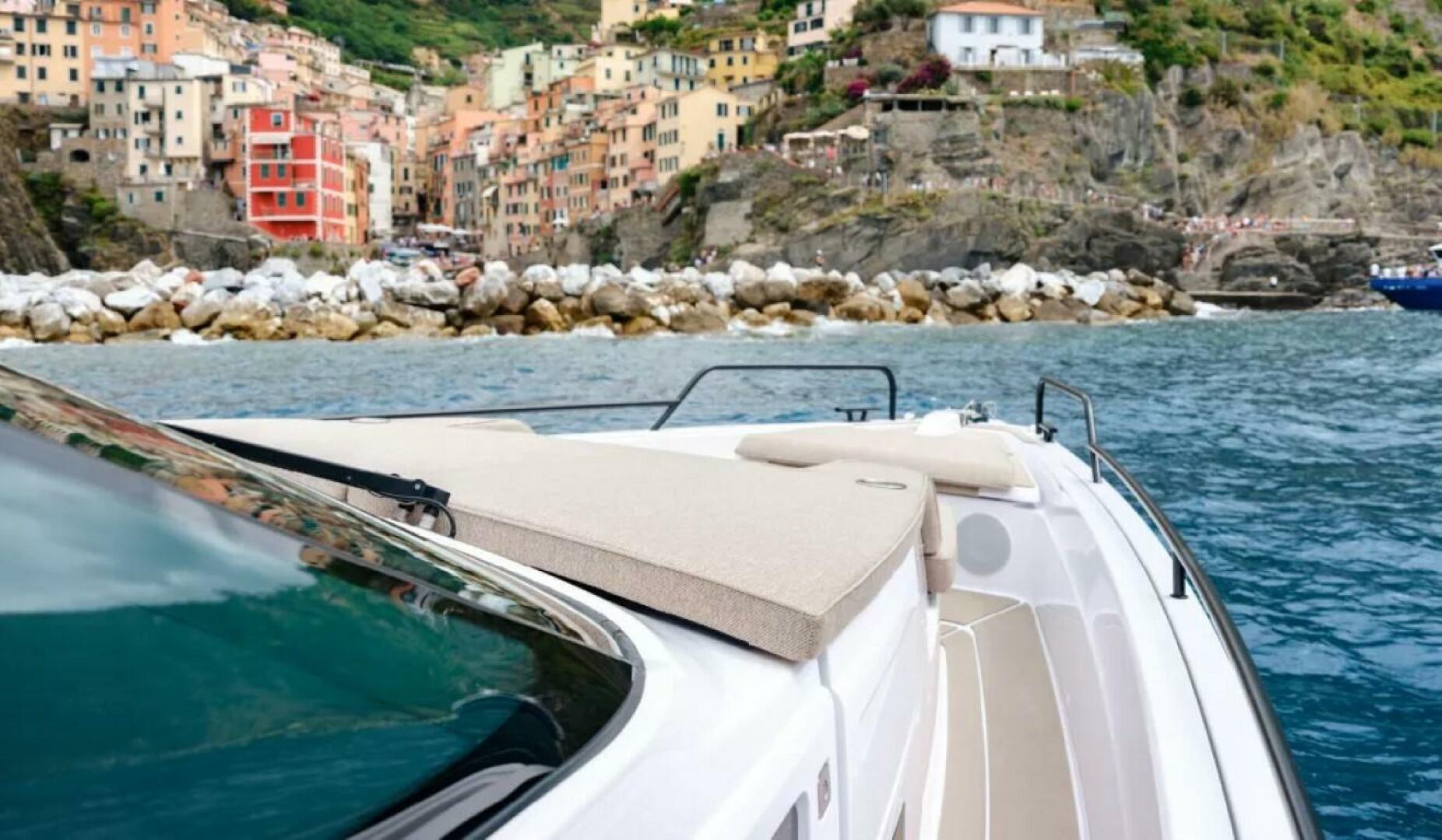 Slide: The Image of Axopar 45 ST 2024 - 3999589