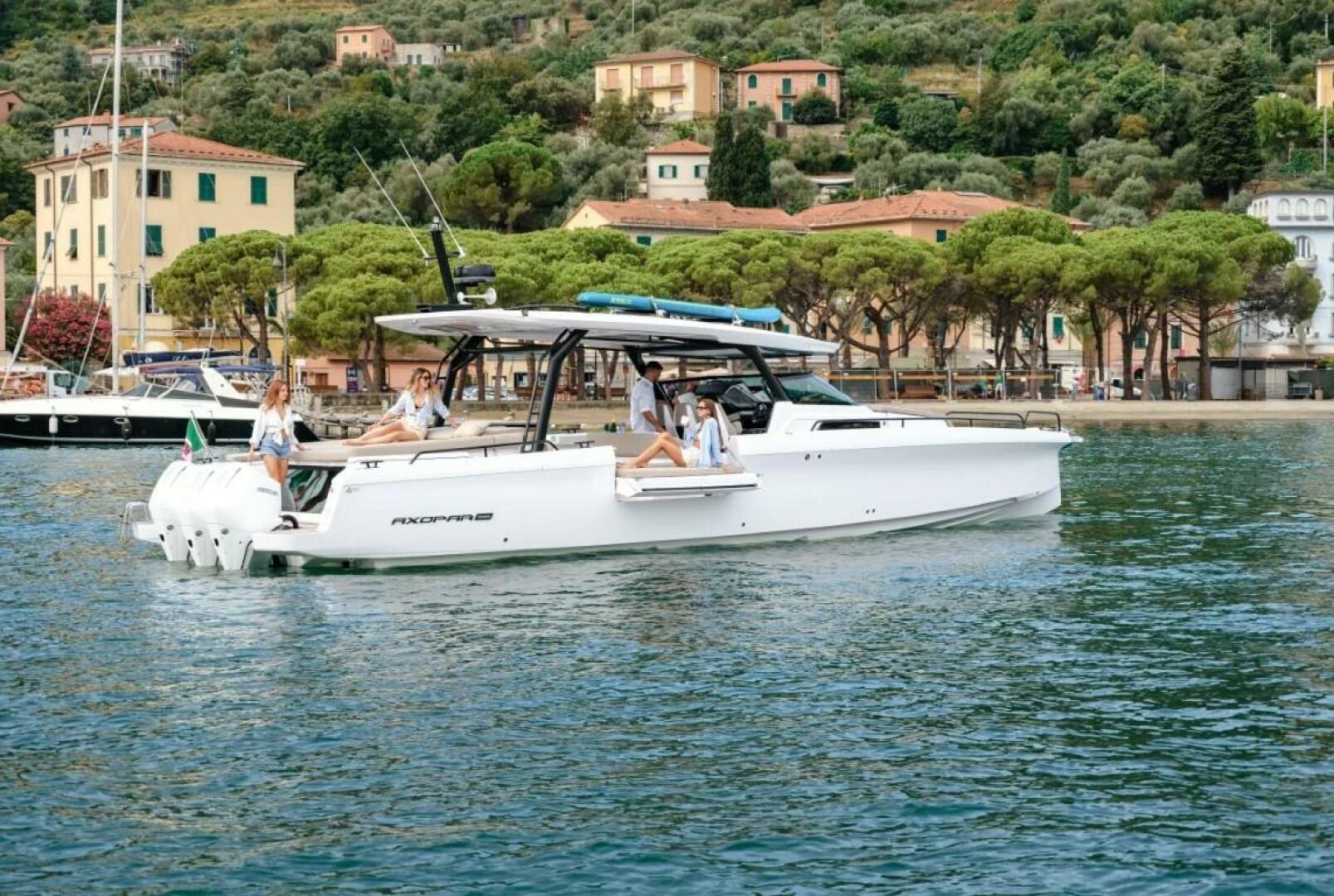 Slide: The Image of Axopar 45 ST 2024 - 4002640