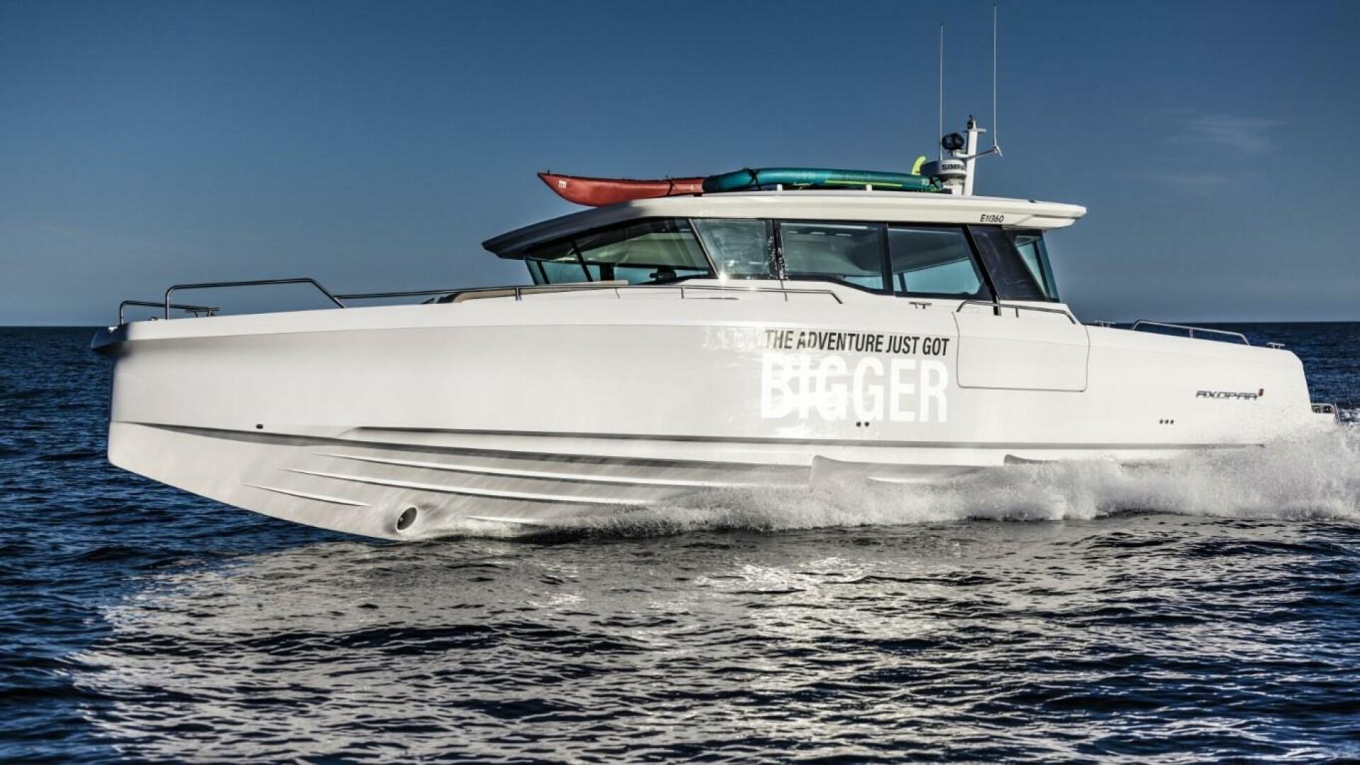 Slide: The Image of Axopar 45 XC Cross Cabin 2024 - 4086386