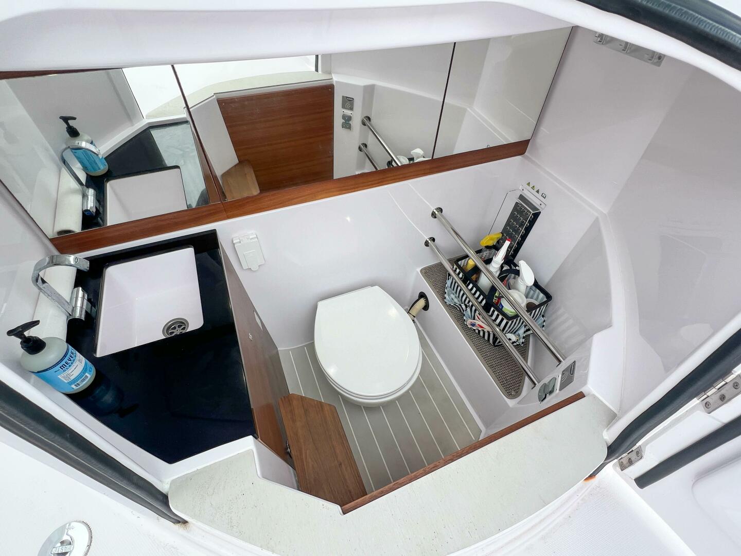 Slide: The Image of Axopar Aft Cabin 2022 - 5501770