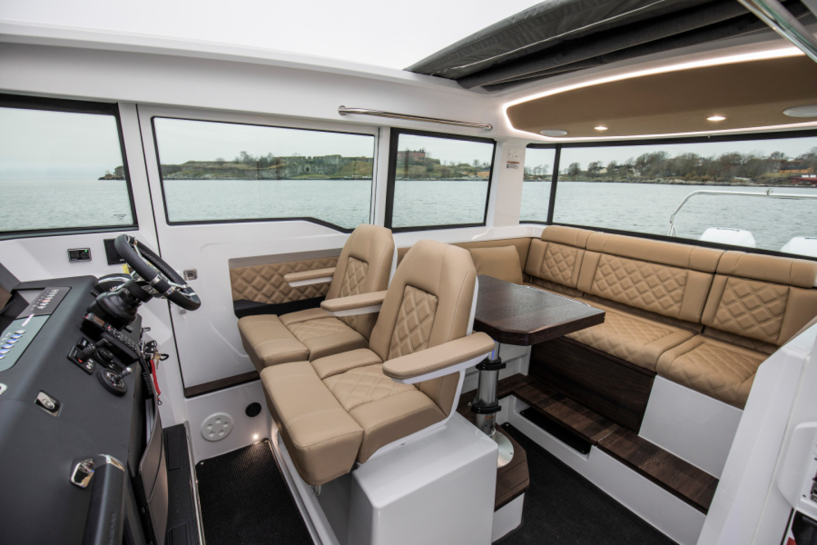 Slide: The Image of Axopar 37 XC  East Coast Yacht Sales Available Salon East Coast Yacht Sales
Axopar 37 XC Cross Cabin - 3929492