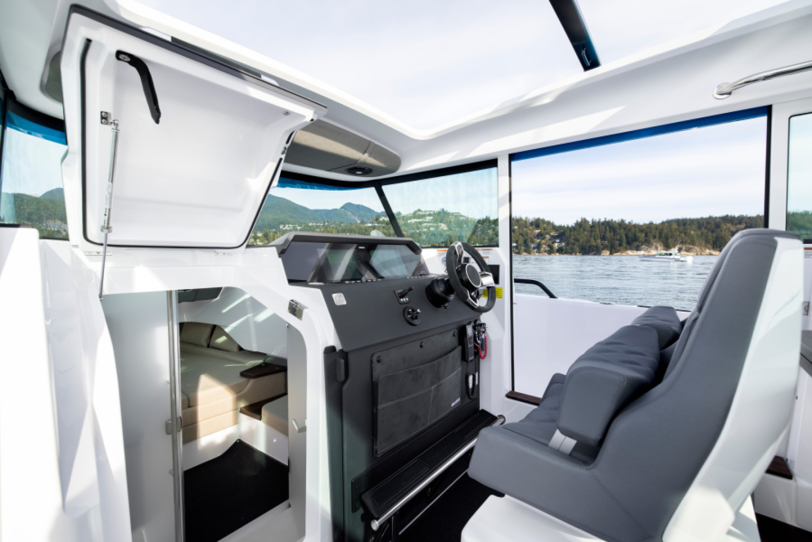 Slide: The Image of Axopar 37 XC  East Coast Yacht Sales AvailableHelm East Coast Yacht Sales
Axopar 37 XC Cross Cabin - 3929484