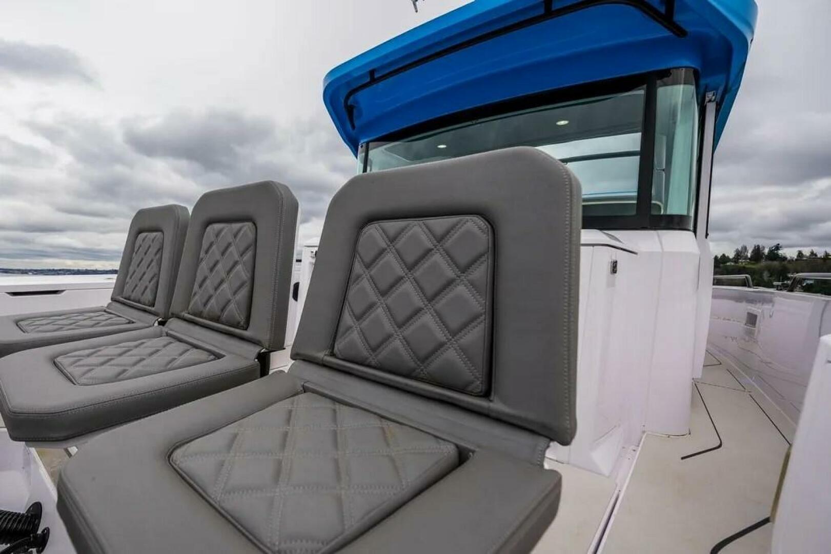Slide: The Image of Axopar Cross Cabin 2021 - 5185060