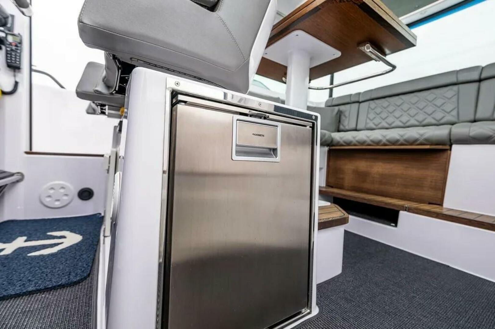 Slide: The Image of Axopar Cross Cabin 2021 - 5185065