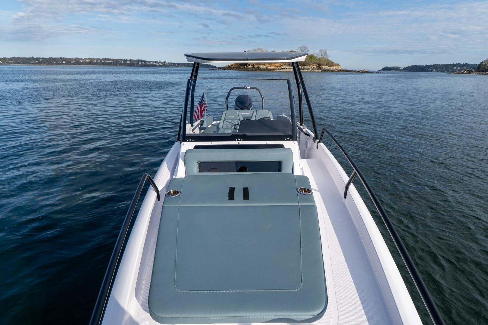 Slide: The Image of Axopar Cross Top 2025 - 5294047