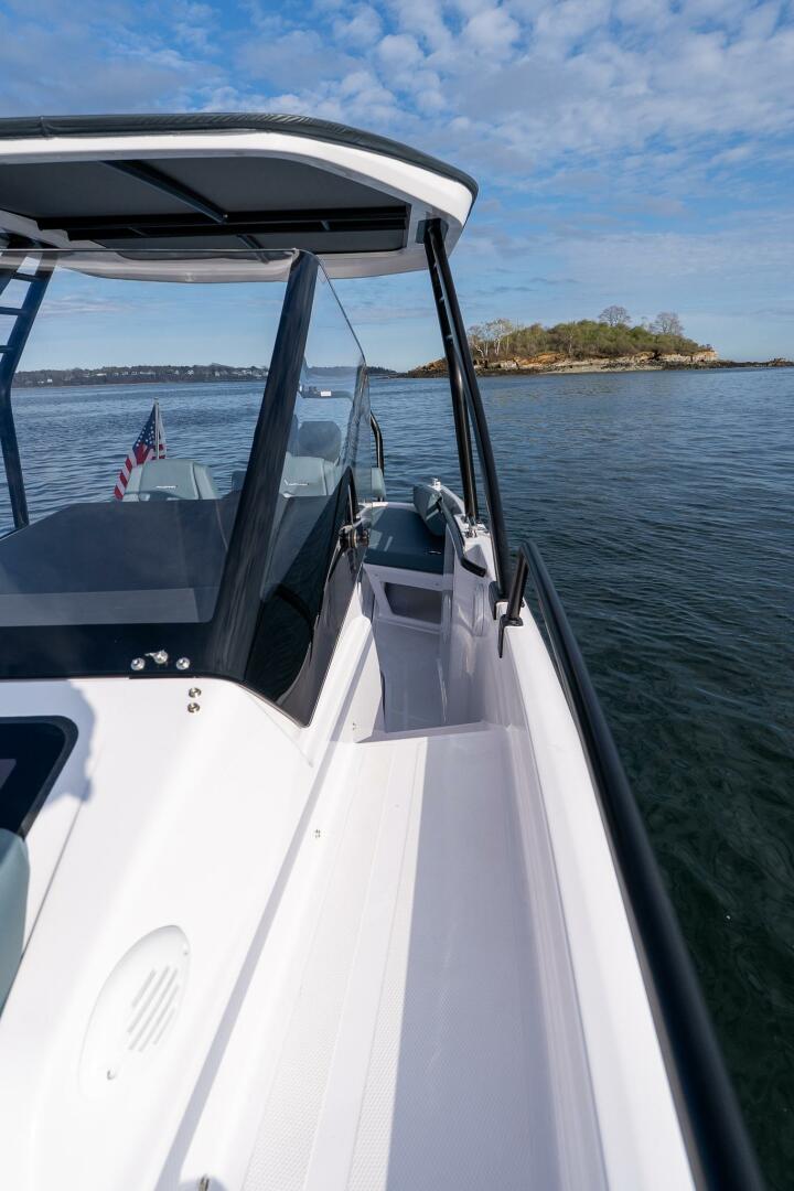 Slide: The Image of Axopar Cross Top 2025 - 5294048