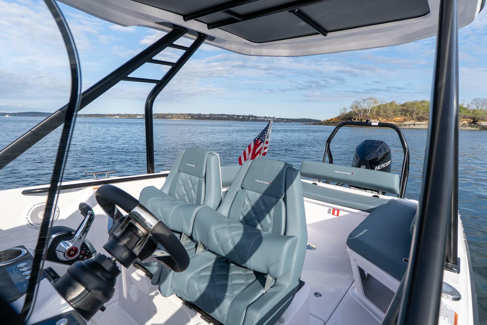 Slide: The Image of Axopar Cross Top 2025 - 5294049