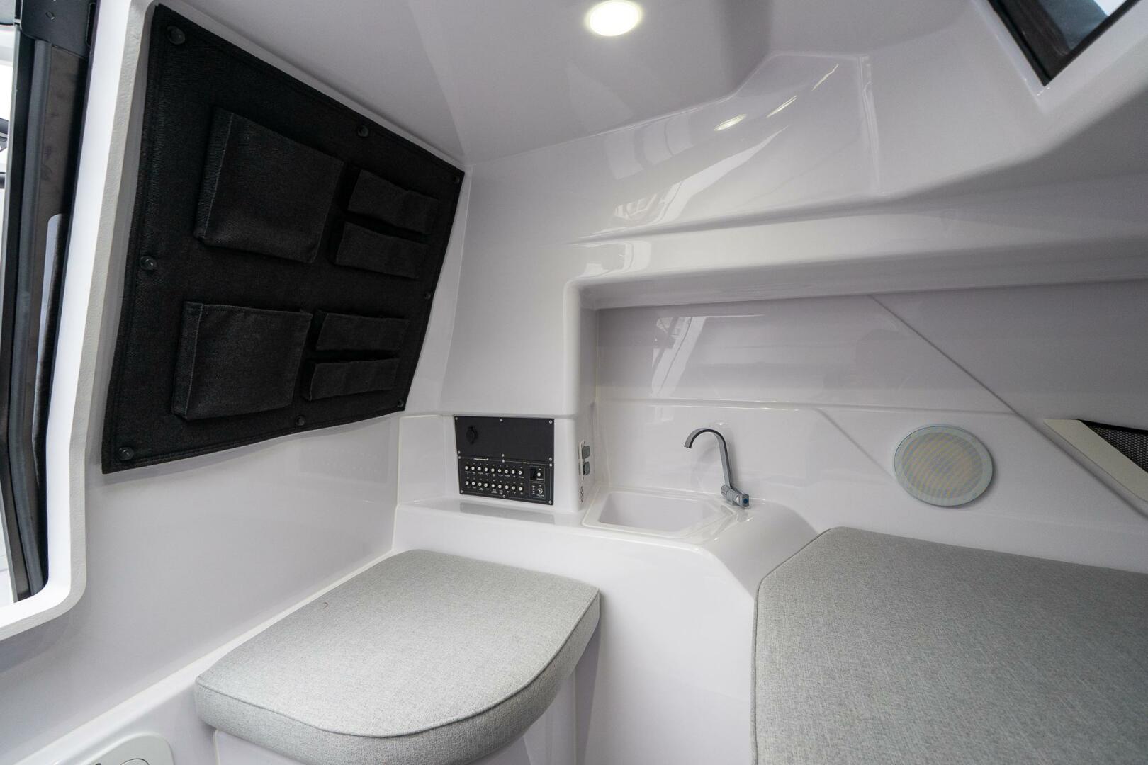 Slide: The Image of Axopar Cross Top 2025 - 5294057