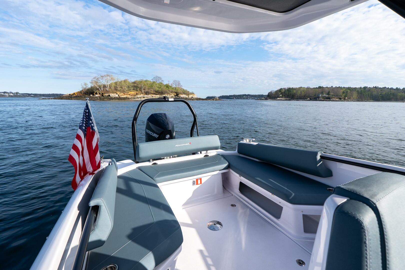 Slide: The Image of Axopar Cross Top 2025 - 5294064